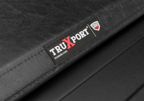 TX_Truxport_19Chevy_Details_07Badge.jpg