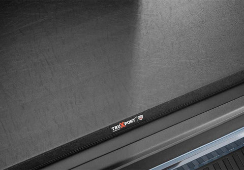 TX_Truxport_22Ford-Maverick_Details_05Badge.jpg