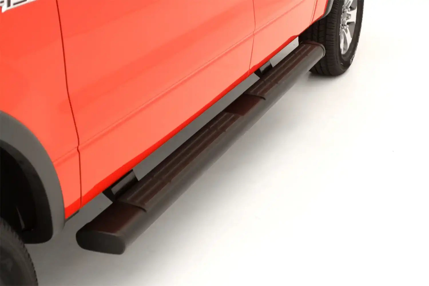 TruckRunningBoard6inBlackOvalStraightOnVe.jpg