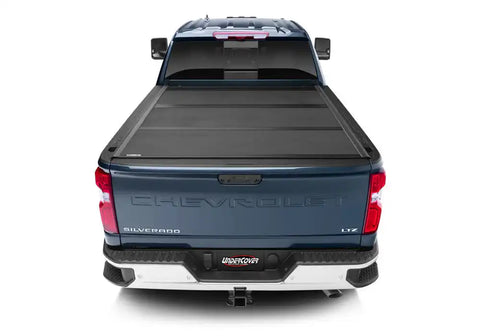 UC_ArmorFlex_20Chevy-2500_Rear01_Closed.jpg