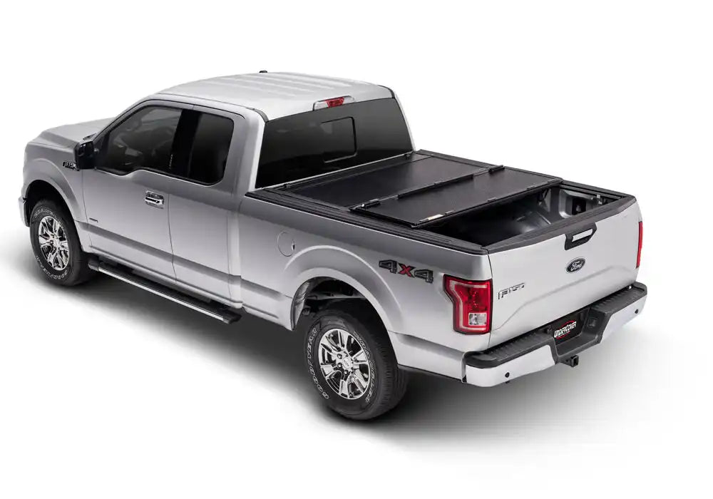 UC_Flex_17FordF150_Silver_Half01.jpg