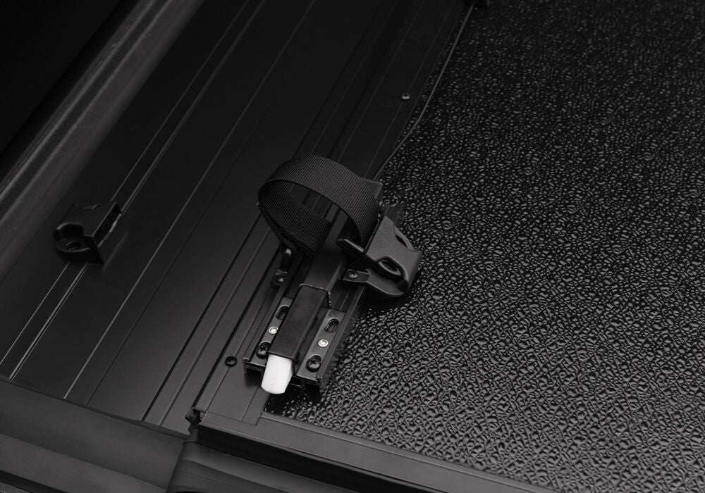 UC_Flex_2017_HondaRidgeline_Detail_02_H.jpg