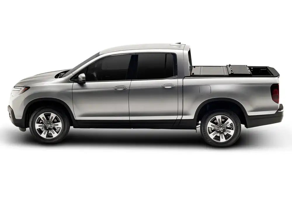 UC_Flex_2017_HondaRidgeline_ProfileHalf_01_H.jpg