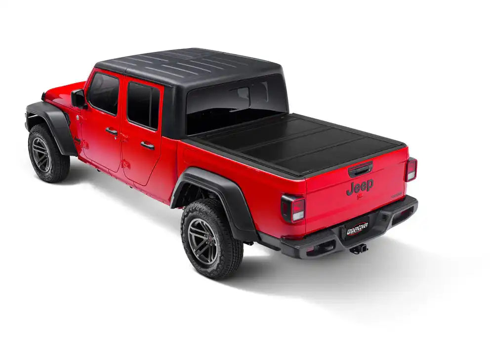 UC_Flex_20Jeep-Gladiator_01-Closed.jpg
