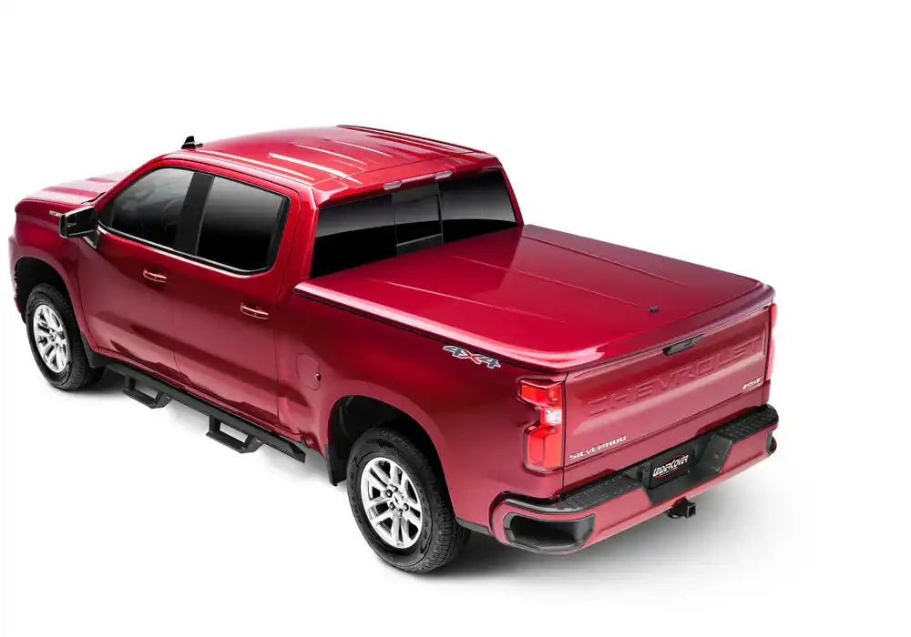 UC_LUX_19Chevy-Silverado_01Closed.jpg