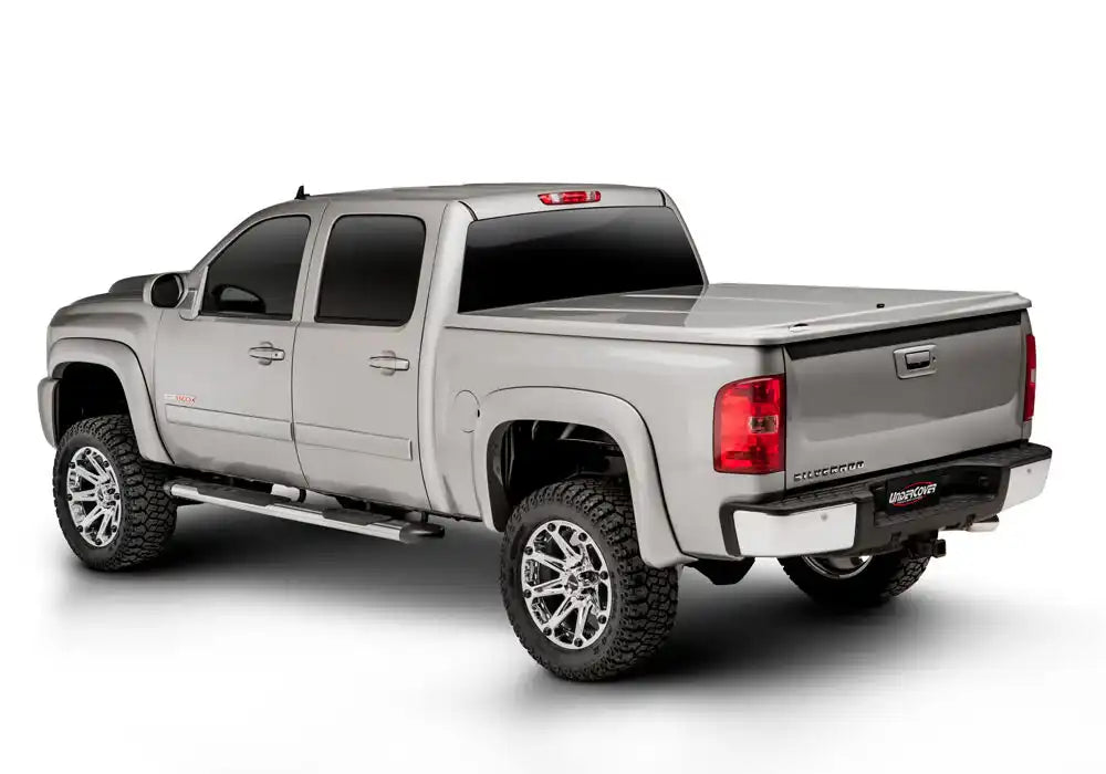 UC_LUX_Chevy_Gray_03_Closed.jpg