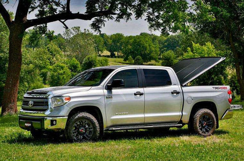 UnderCover SE UC3076 6'5'' One-Piece Tonneau Cover - MyTruckPoint
