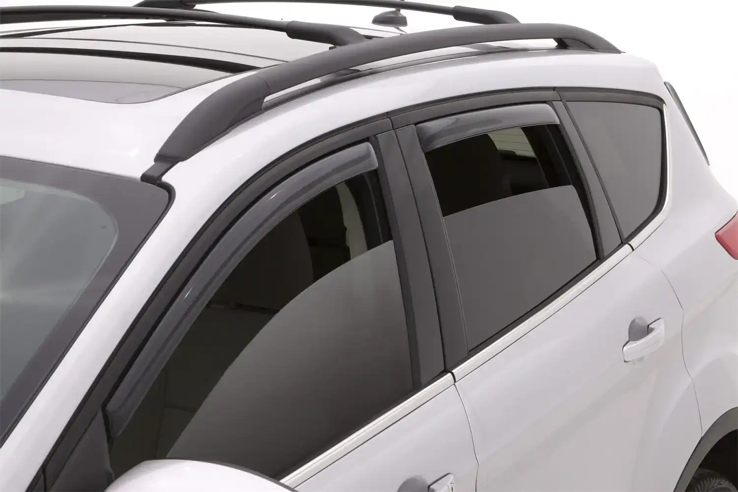 Ventvisor_Elite_On_Vehicle_SUV.jpg