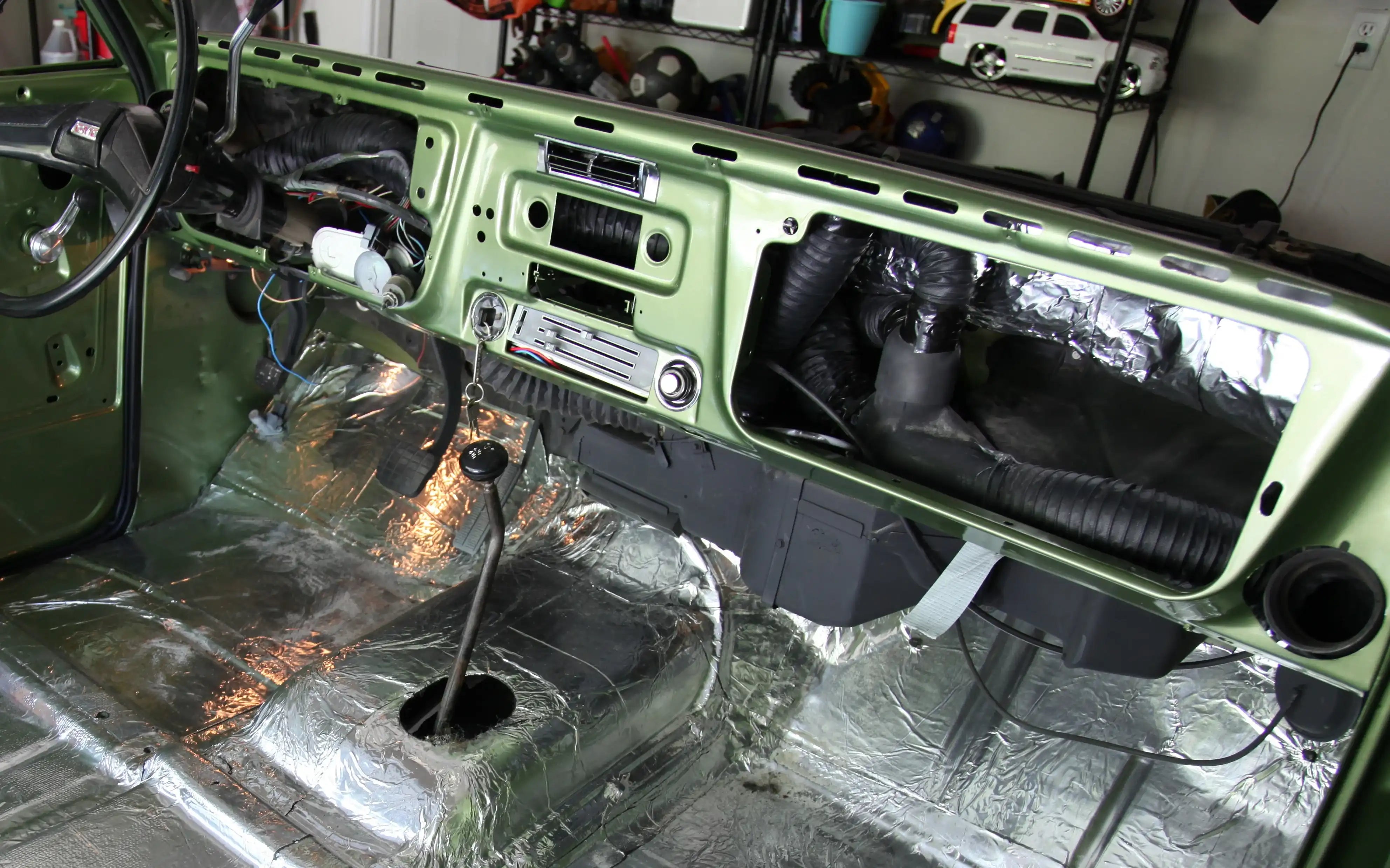 YMM_FIREWALL_SUV.JPG