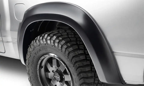 bw_EAF_flare_21Ram1500_Rear_2pc_50058-02.jpg
