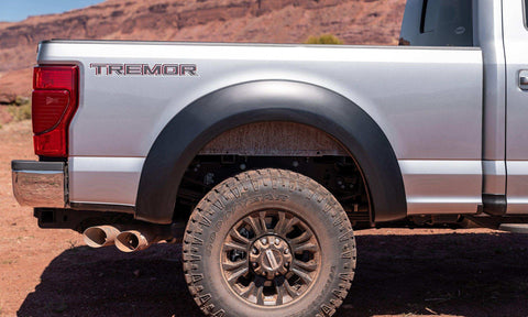 bw_EAF_flares_fordF350_rear_lifestyle_20088-02.jpg
