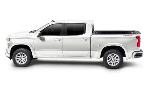 bw_OE_fender_ChevSilv1500_summitWhite_side_40930-14.jpg