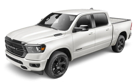 bw_OEflares_19-21ram1500_ivryPearlTriCoat_3qtr_50928-25.jpg