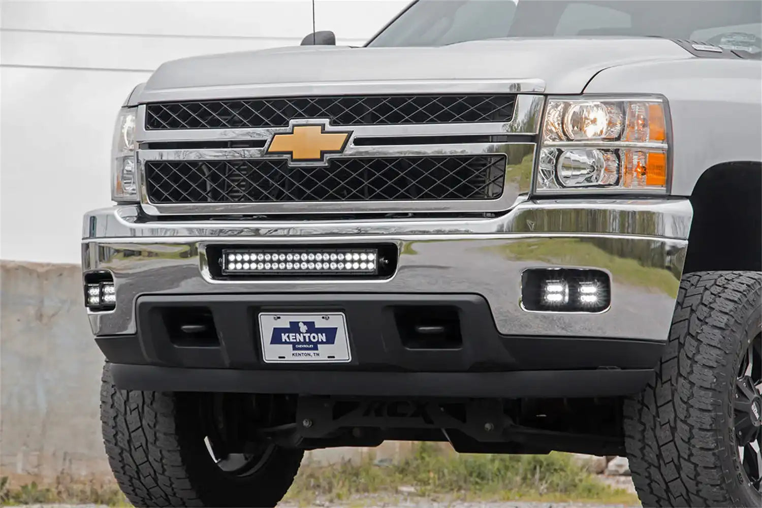 chevy-2013-2500hd-gray-fd-70628v2.jpg