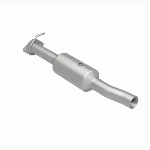 MagnaFlow 09-10 Ford F-550 Super Duty V10 6.8L Rear Underbody Direct Fit Catalytic Converter