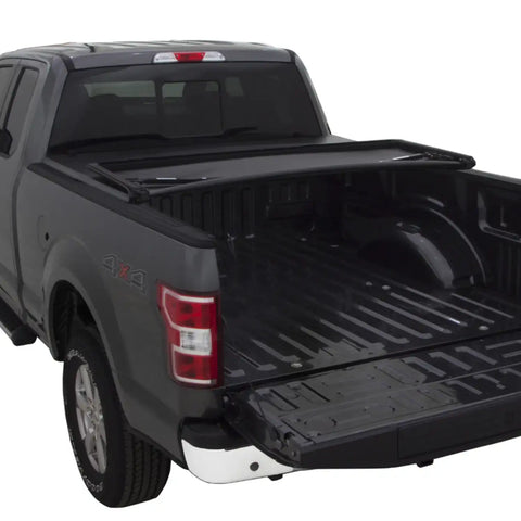 elite_trifold_tonneaucover_mounted_95841.jpg