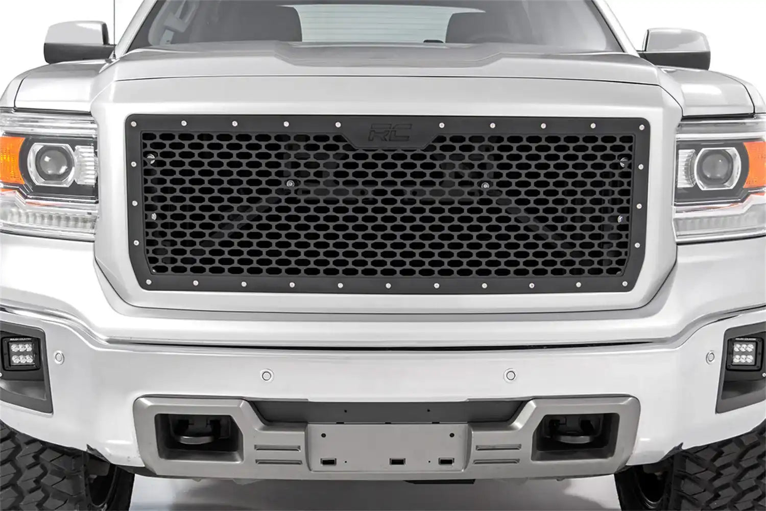gmc-mesh-grille_70188-base-install.jpg