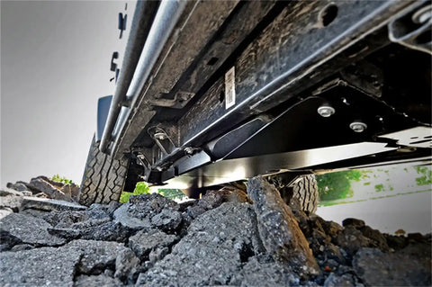 jeep-jk-gas-tank-skid-plate_795-installed-1.jpg