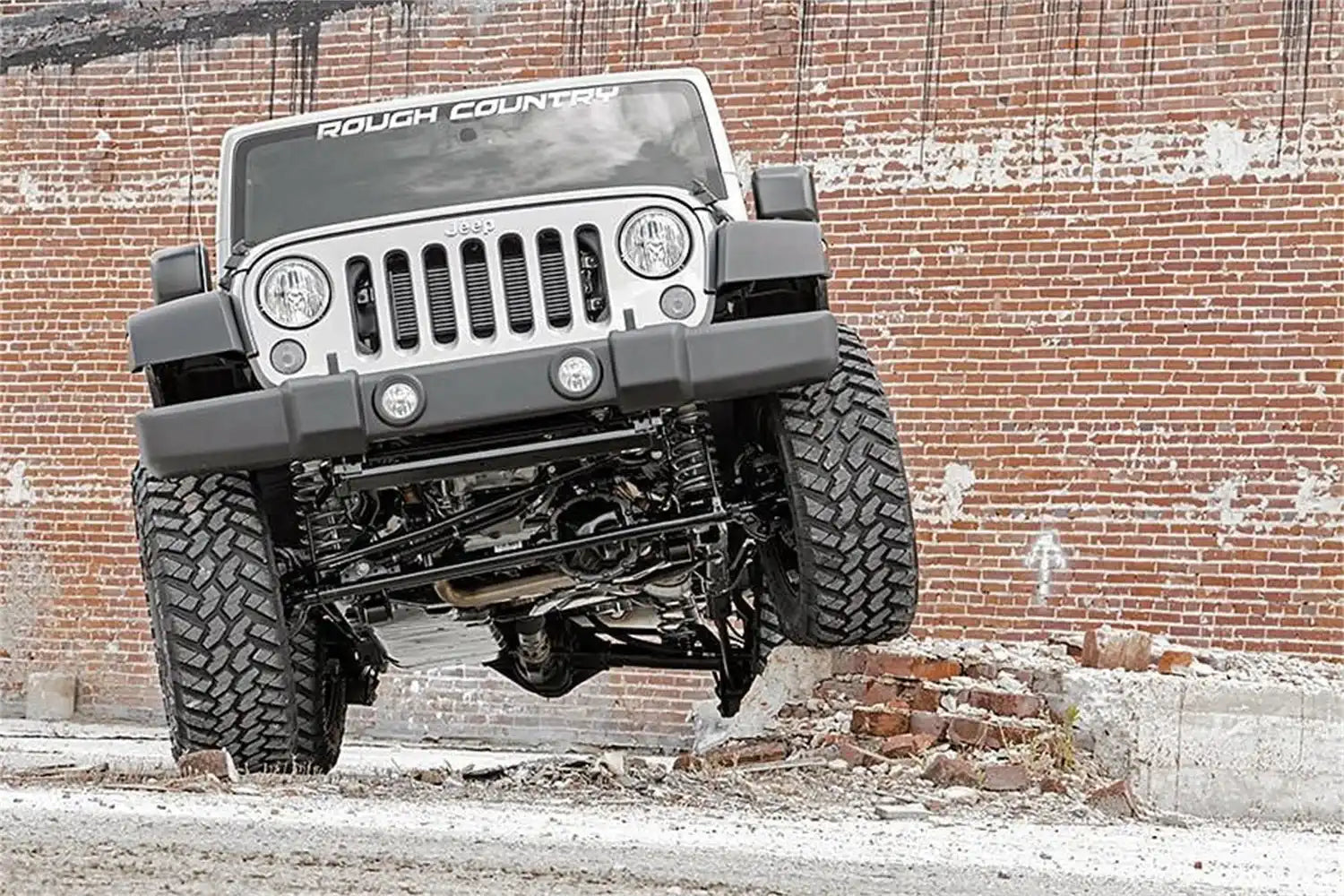 jeep-lift-kit_681s-installed-front_1.jpg