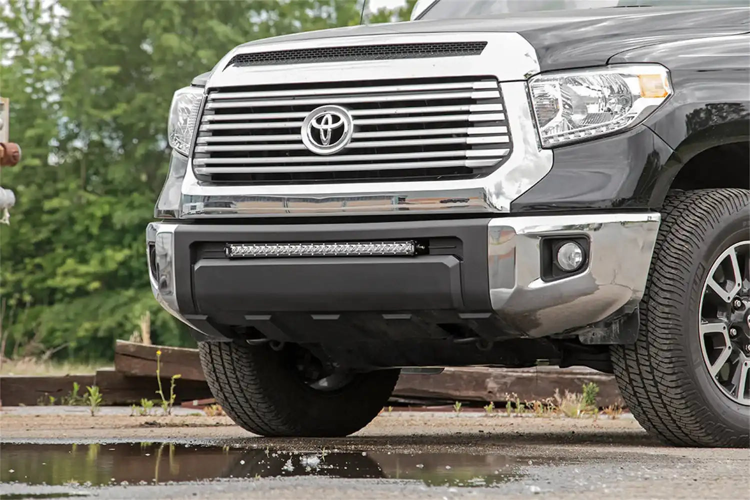 lights-30-inch-toyota-bumper-kit_70656-install-angle.jpg