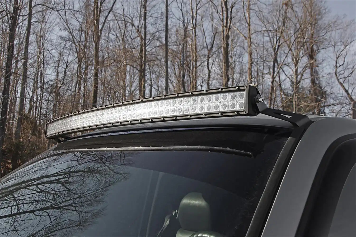 lights-50-inch-gm-mounts_70521-base-install.jpg