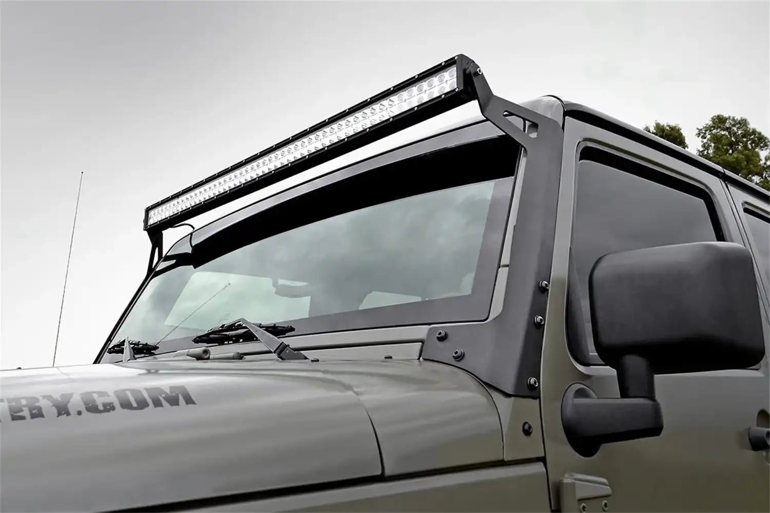 lights-50-inch-jeep-jk-mounts_70504-base-install_1_1.jpg