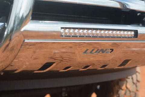 lund_47021205_bullbar_closeup_2.jpg