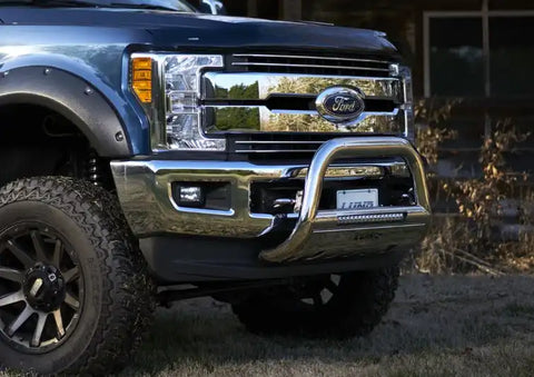 lund_47021215_bullbar_lifestyle.jpg