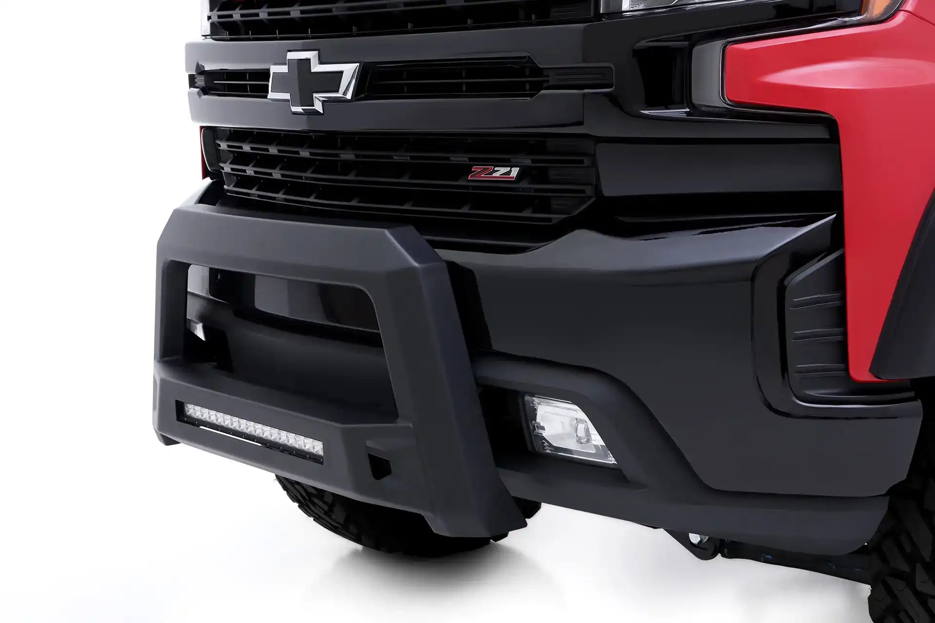 lund_revolutionbullbar_2019silverado_86521217_p05.jpg