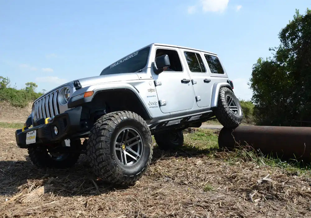 nfab_trailslider_lifestyle_full_jeepjl_101420.jpg