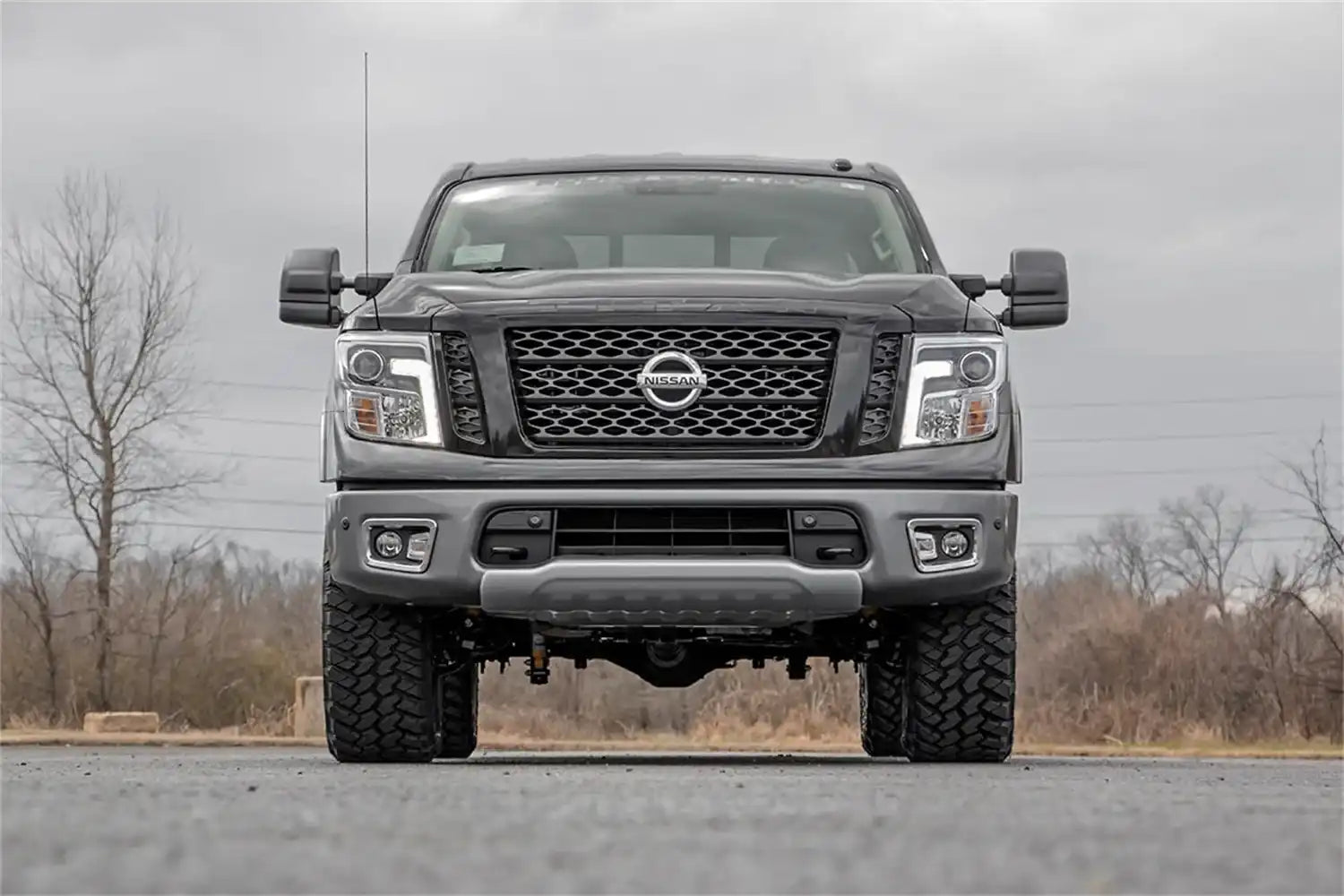 nissan-lift-kit_83400-blacktitan1_1_1_1.jpg