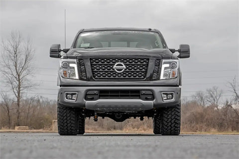 nissan-lift-kit_83400-blacktitan1_1_1.jpg