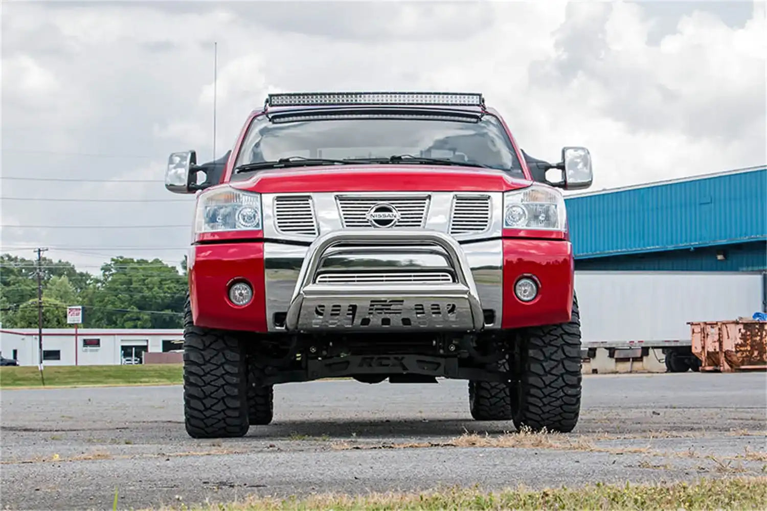 nissan-titan-2005-front-874-bls_2.jpg