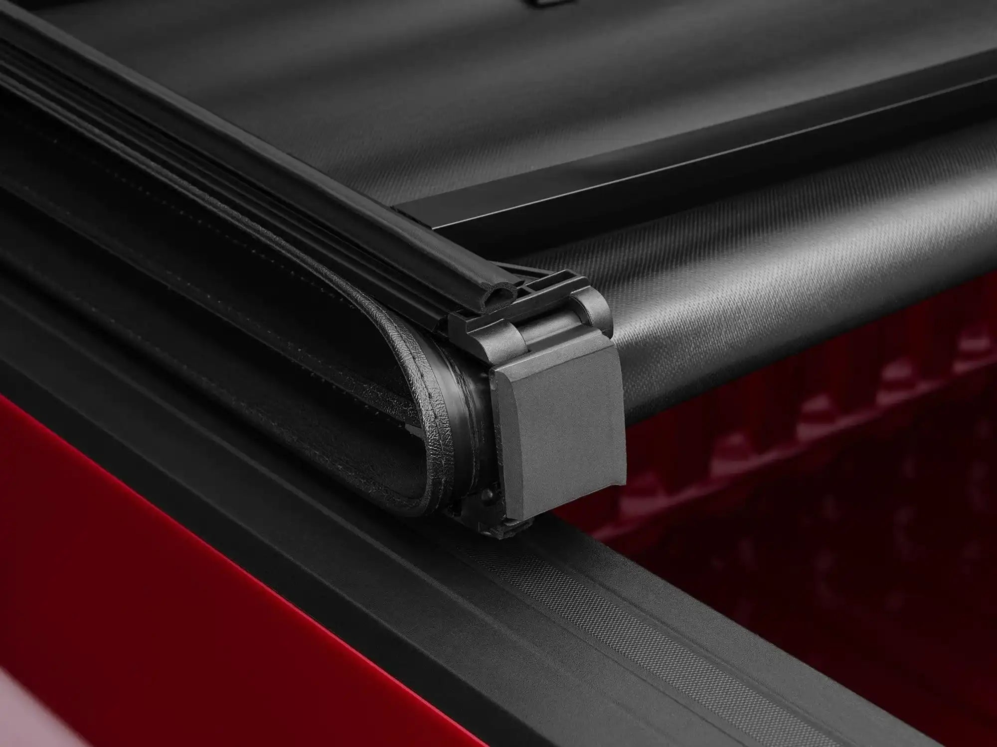 soft-trifold_details_02hinge.jpg