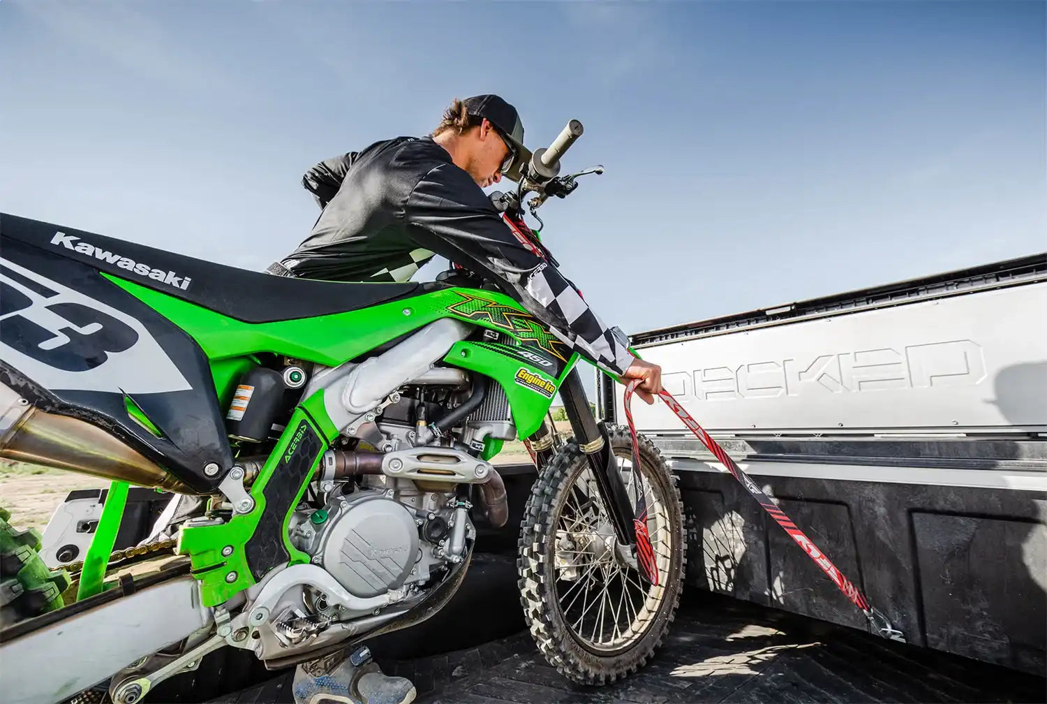 tool-box-tiedowns-moto.jpg