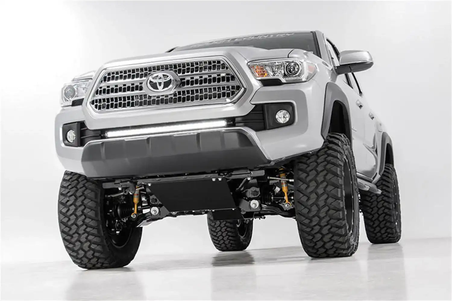 toyota-16-tacoma-silver-flow-studio-748n2_2.jpg