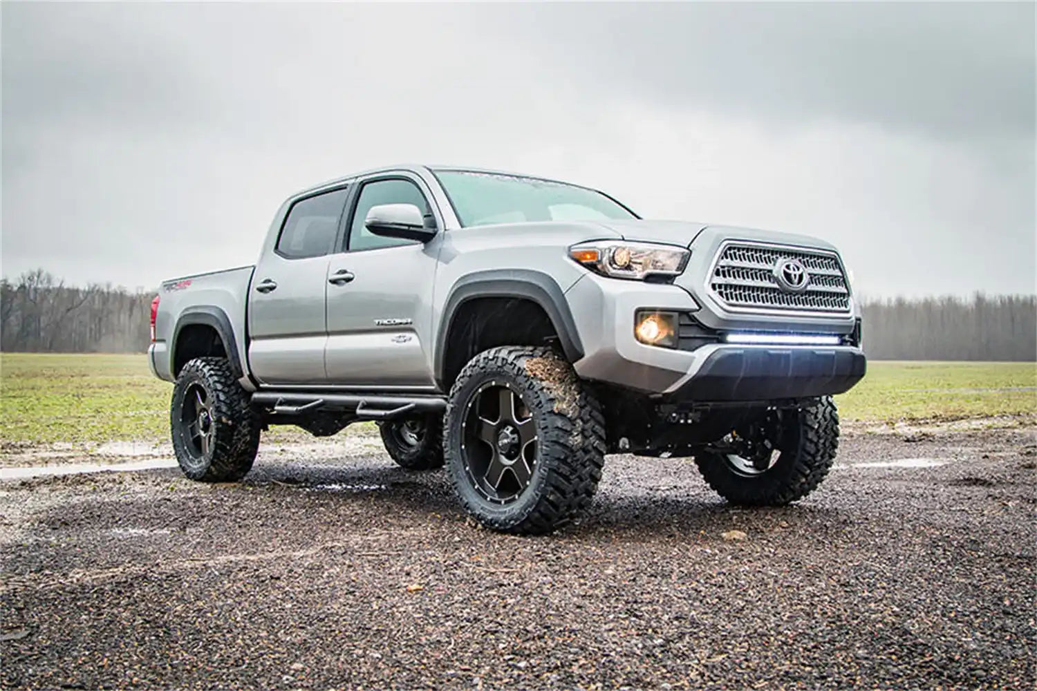 toyota-16-tacoma-silver-fp-rain-748n2_3.jpg