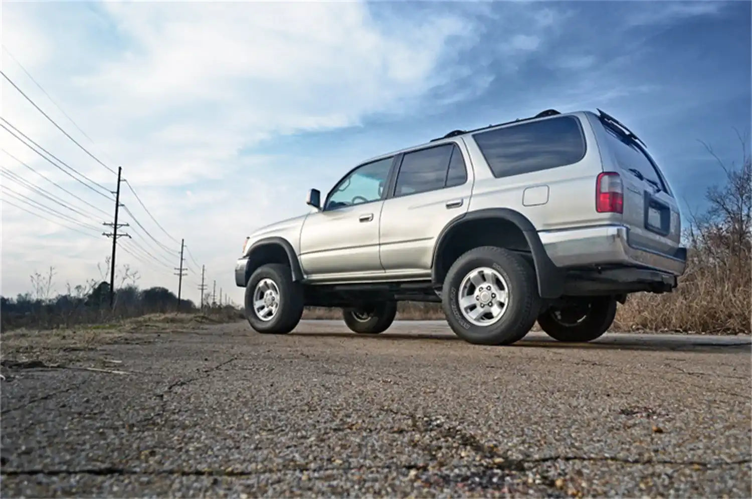 toyota-lift-kit_771n2-installed-2_1_1_1.jpg