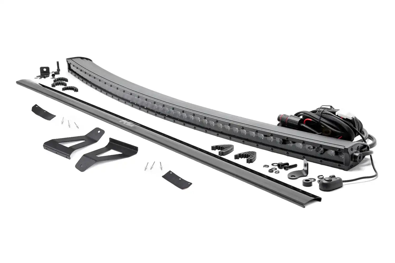 xj_50in_curved_single_rowblack-seriesupperwindshieldmountcombo-70075.jpg